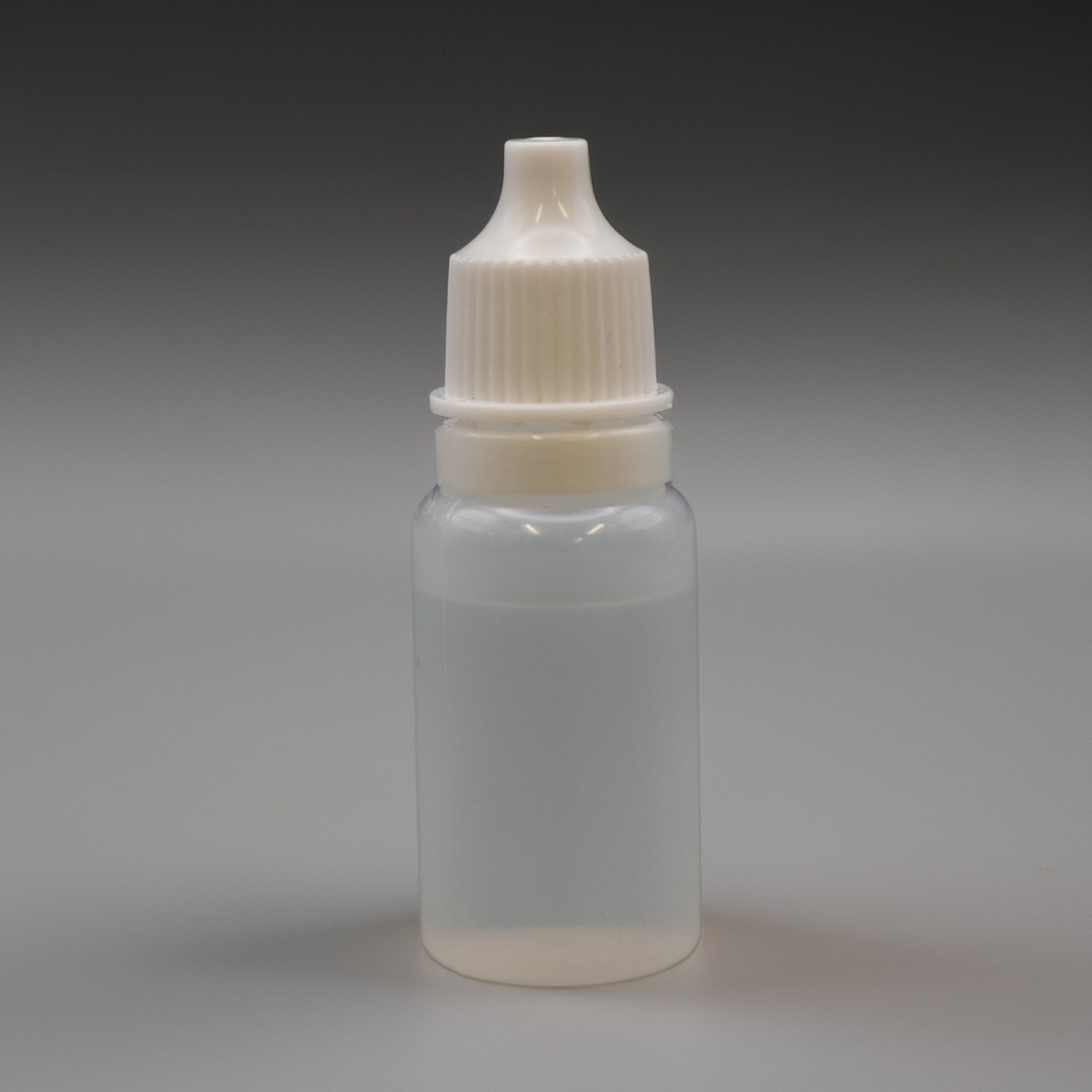 白内障が改善する目薬